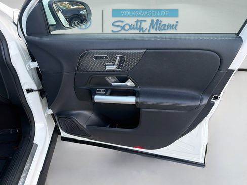 Used 2024 Mercedes-Benz GLA 250 image 33