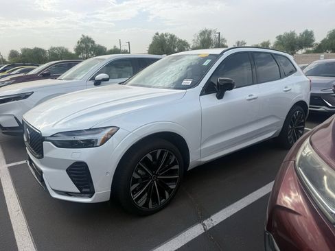 Used 2026 Volvo XC60 B5 Ultra w/ Climate Package PRO AWD/4WD image 2