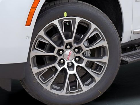 New 2026 GMC Yukon Denali w/ Sun & Power Step Package image 2
