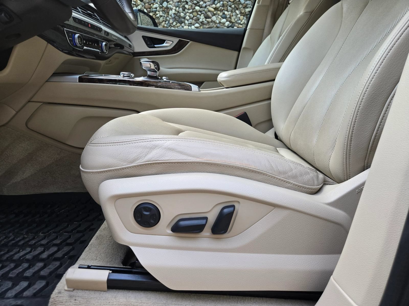 Used 2019 Audi Q7 2.0T Premium Plus w/ Premium Plus Package AWD/4WD image 35