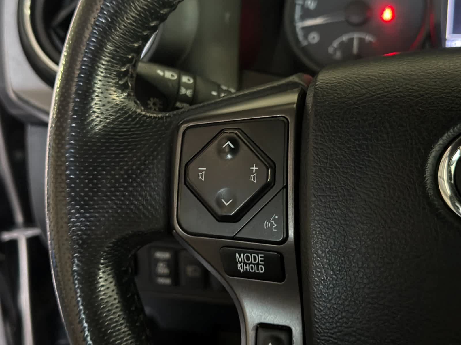Used 2019 Toyota Tacoma TRD Off-Road AWD/4WD image 25