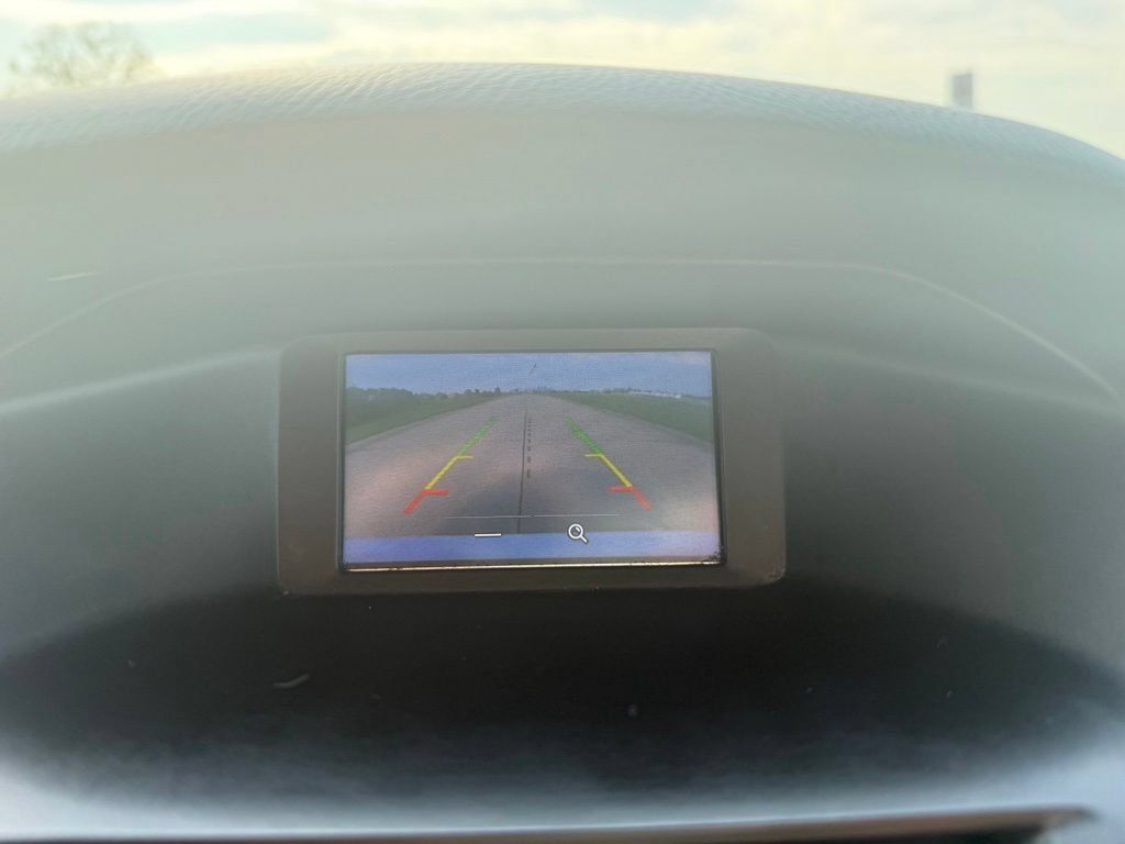 Used 2016 Ford Focus SE FWD image 31