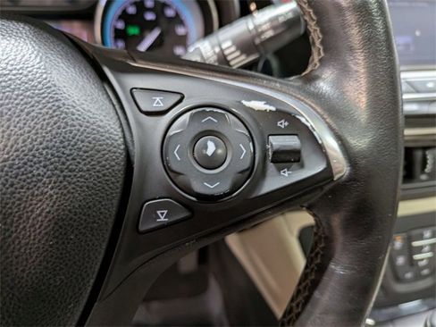 Used 2018 Buick Envision Essence image 18