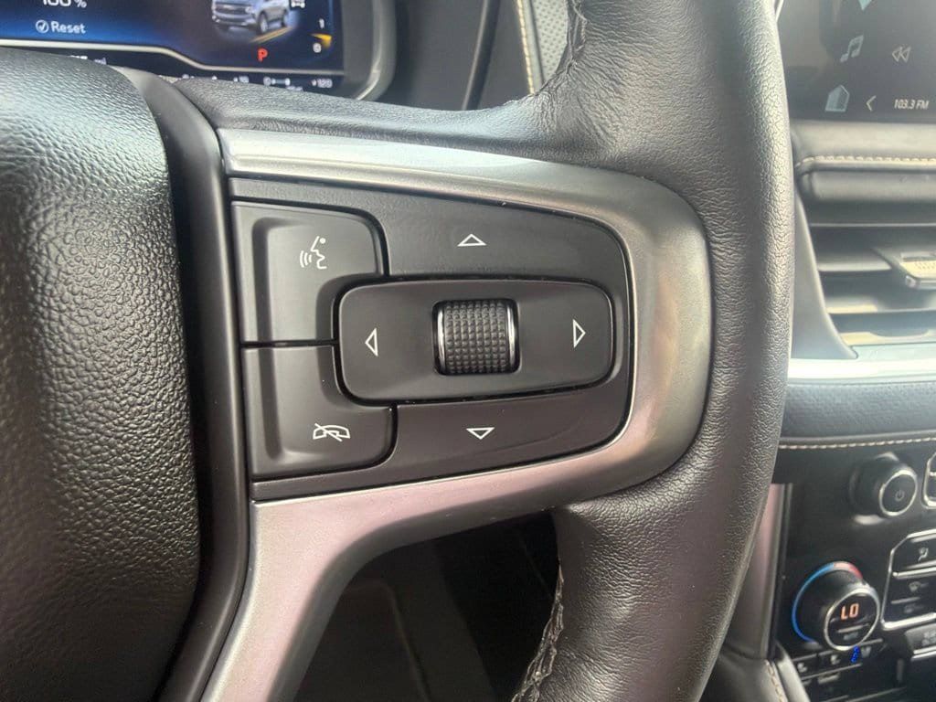 Certified 2023 Chevrolet Suburban Premier w/ Advanced Technology Package AWD/4WD image 11