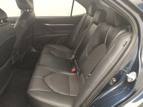 Used 2021 Toyota Camry XSE image 18