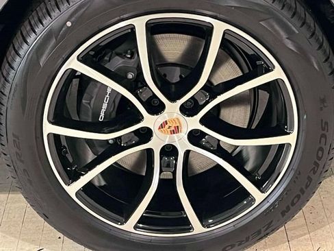 New 2026 Porsche Cayenne image 15