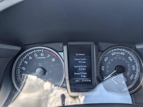 Certified 2023 Toyota Tacoma TRD Off-Road w/ Black Out Package (TMS) AWD/4WD image 21