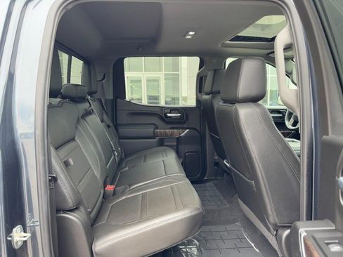 Used 2022 GMC Sierra 1500 Denali w/ Denali Premium Package image 7