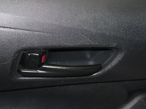 Used 2024 Toyota Corolla LE FWD image 8