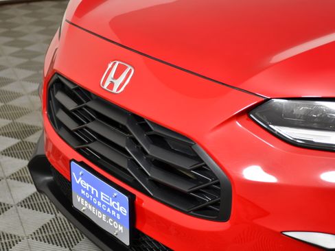 Certified 2025 Honda HR-V Sport image 11
