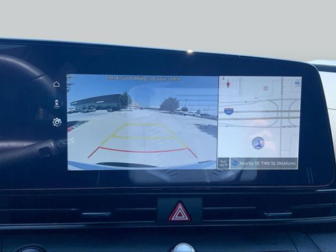 Used 2025 Hyundai Elantra SEL FWD image 29
