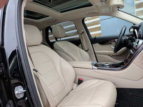 Used 2018 Mercedes-Benz GLC 300 300 image 27