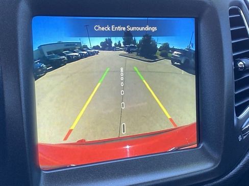 Used 2021 Jeep Compass Trailhawk image 23