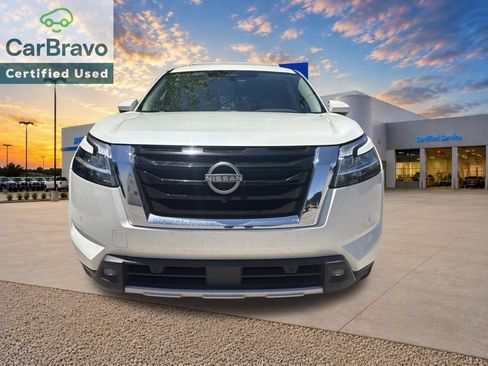 Used 2022 Nissan Pathfinder SL AWD/4WD image 7