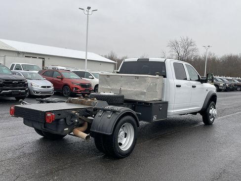 Used 2023 RAM 5500 Tradesman w/ Chrome Appearance Group RWD image 2