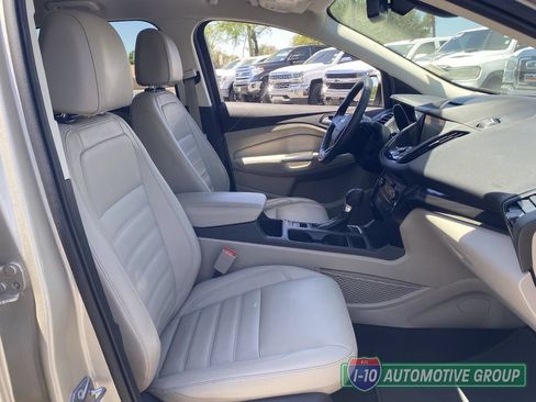 Used 2017 Ford Escape Titanium FWD image 11