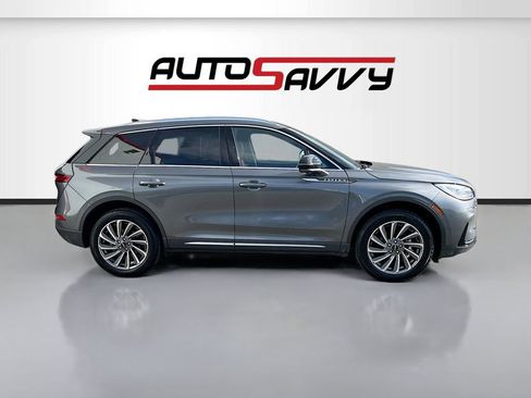 Used 2023 Lincoln Corsair Reserve w/ Equipment Group 202A image 8