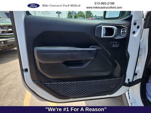 Used 2024 Jeep Wrangler Rubicon AWD/4WD image 23