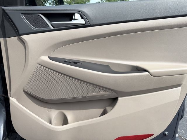 Used 2020 Hyundai Tucson Value FWD image 26