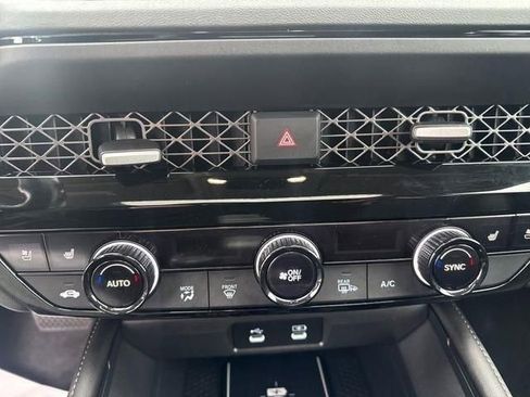 Used 2023 Honda Accord Touring image 10