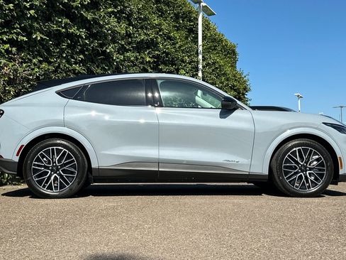 New 2025 Ford Mustang Mach-E Premium image 3