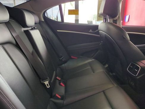 Used 2025 Genesis G70 2.5T RWD image 26
