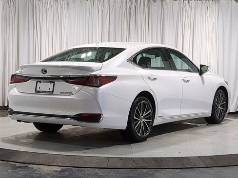 Used 2022 Lexus ES 300h w/ Premium Package image 14