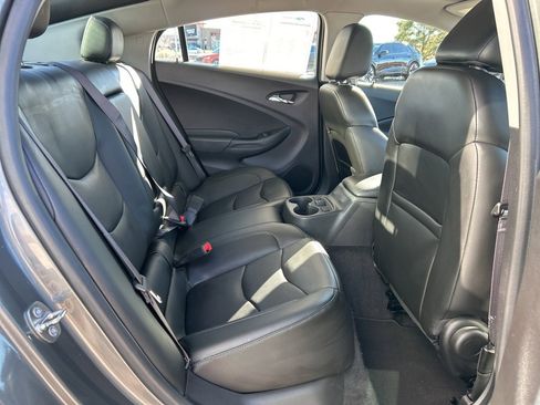 Used 2016 Chevrolet Volt Premier w/ Driver Confidence Package image 29