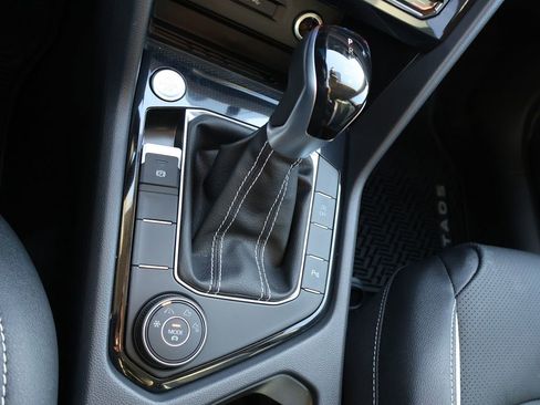 New 2026 Volkswagen Taos SEL image 33