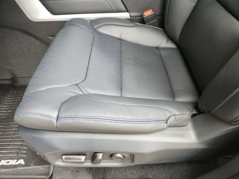 New 2025 Toyota Sequoia Platinum image 17