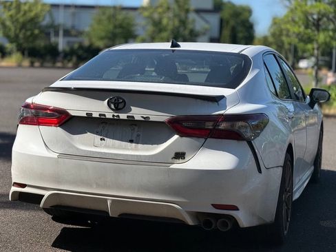 Used 2023 Toyota Camry SE AWD/4WD image 5