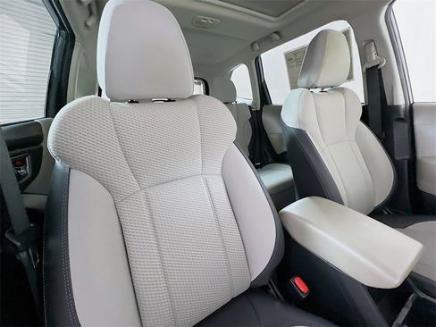 Used 2022 Subaru Forester Premium image 26