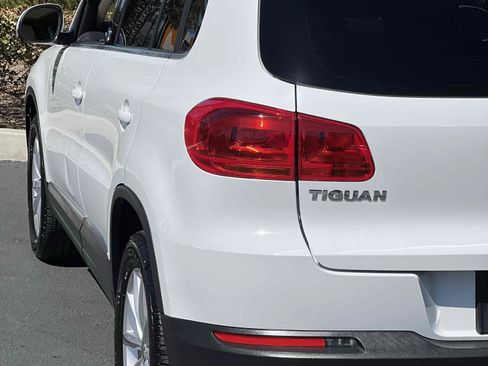 Used 2017 Volkswagen Tiguan Wolfsburg Edition FWD image 50