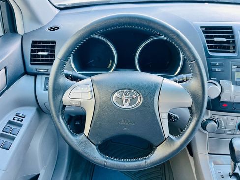 Used 2008 Toyota Highlander Sport image 19