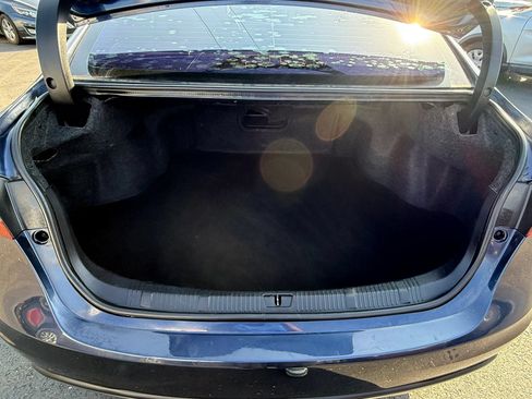 Used 2017 Toyota Avalon XLE FWD image 35