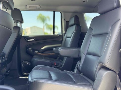 Used 2018 Chevrolet Suburban Premier image 16
