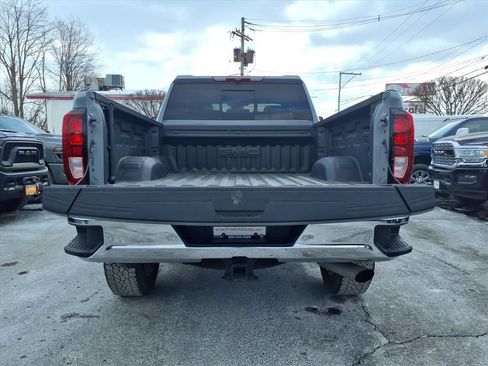 Used 2025 GMC Sierra 2500 SLE w/ SLE Value Package; image 19