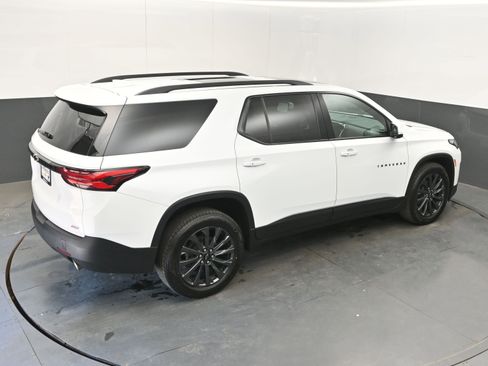 Used 2023 Chevrolet Traverse RS AWD/4WD image 36