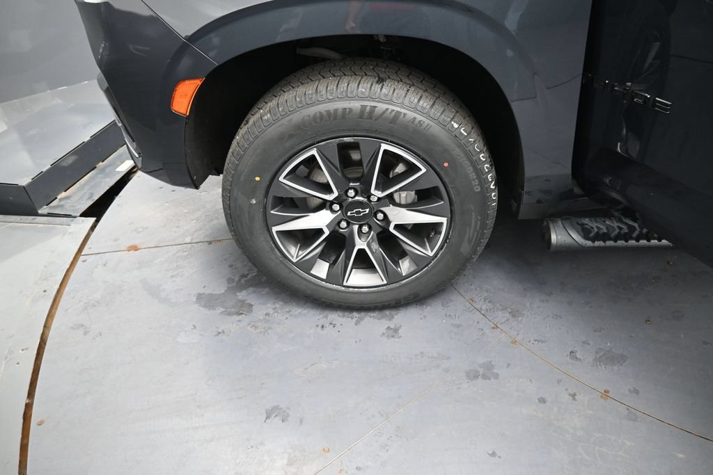 Used 2022 Chevrolet Tahoe Z71 AWD/4WD image 17