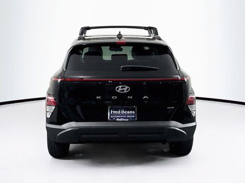 Certified 2025 Hyundai Kona SEL AWD/4WD image 7