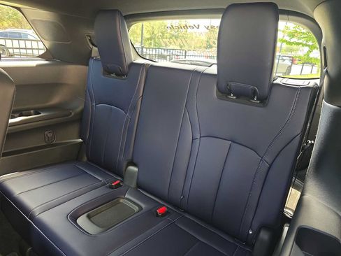 Certified 2026 INFINITI QX60 Sport w/ Dark Cargo Package AWD/4WD image 10