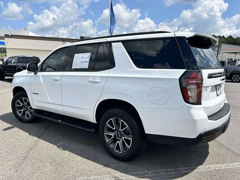 Used 2024 Chevrolet Tahoe Z71 w/ Luxury Package AWD/4WD image 5