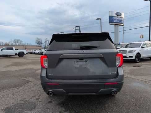 Certified 2024 Ford Explorer XLT w/ Equipment Group 202A AWD/4WD image 6
