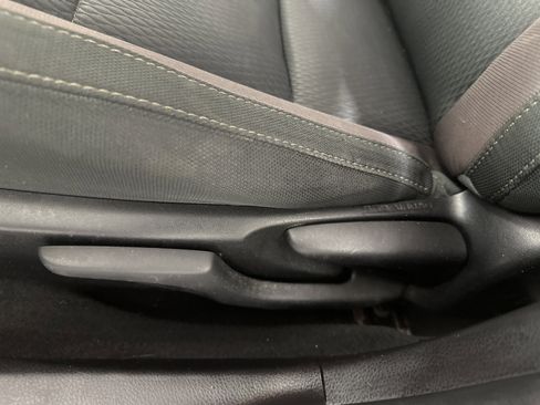 Used 2019 Toyota Corolla Sedan image 10