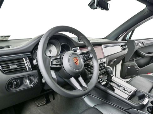 New 2026 Porsche Macan S AWD/4WD image 4