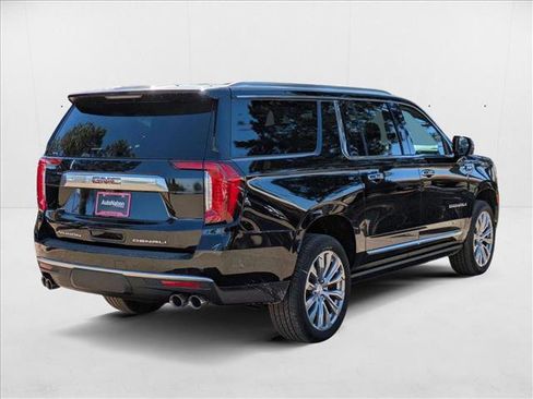 New 2024 GMC Yukon XL Denali w/ Advanced Technology Package image 2
