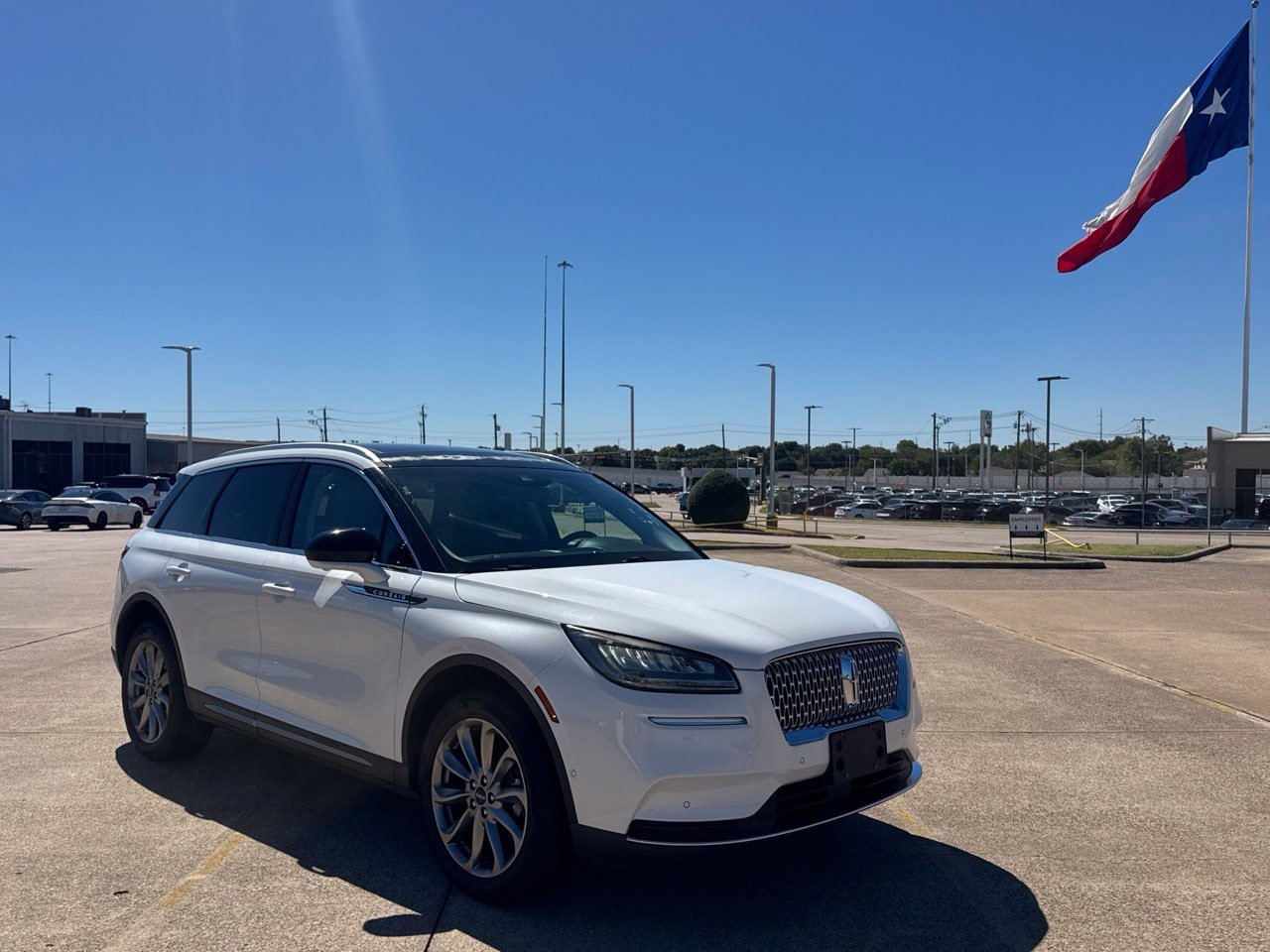 Used 2020 Lincoln Corsair FWD image 1