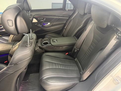 Used 2019 Mercedes-Benz S 560 4MATIC Sedan w/ AMG Line Exterior image 15
