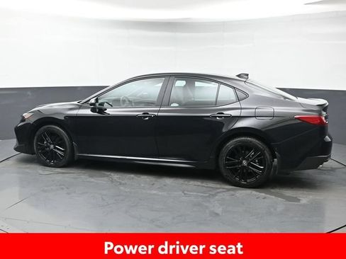 Used 2026 Toyota Camry SE AWD/4WD image 4