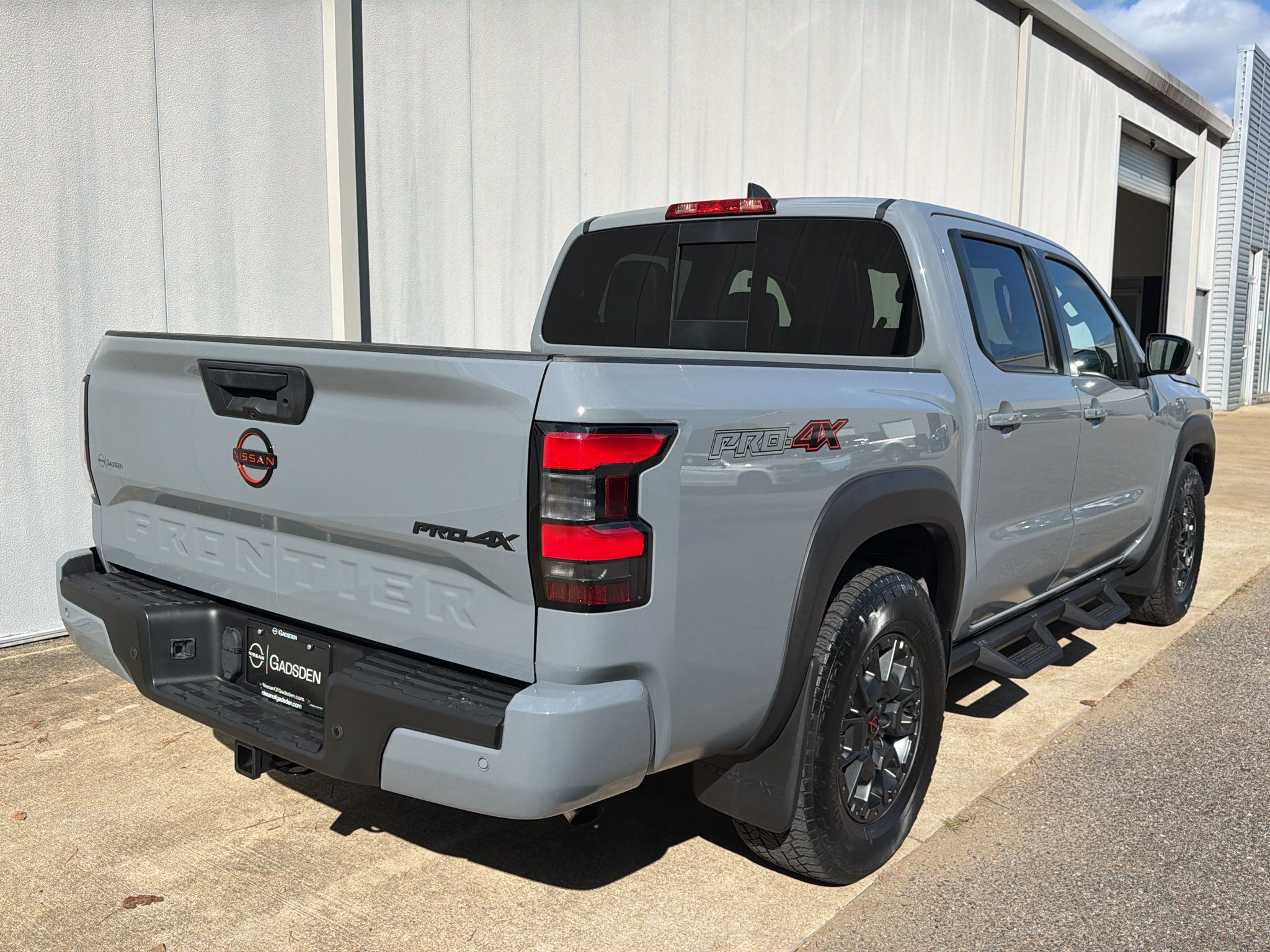 Certified 2023 Nissan Frontier PRO-4X w/ Pro-4X Premium Package AWD/4WD image 3